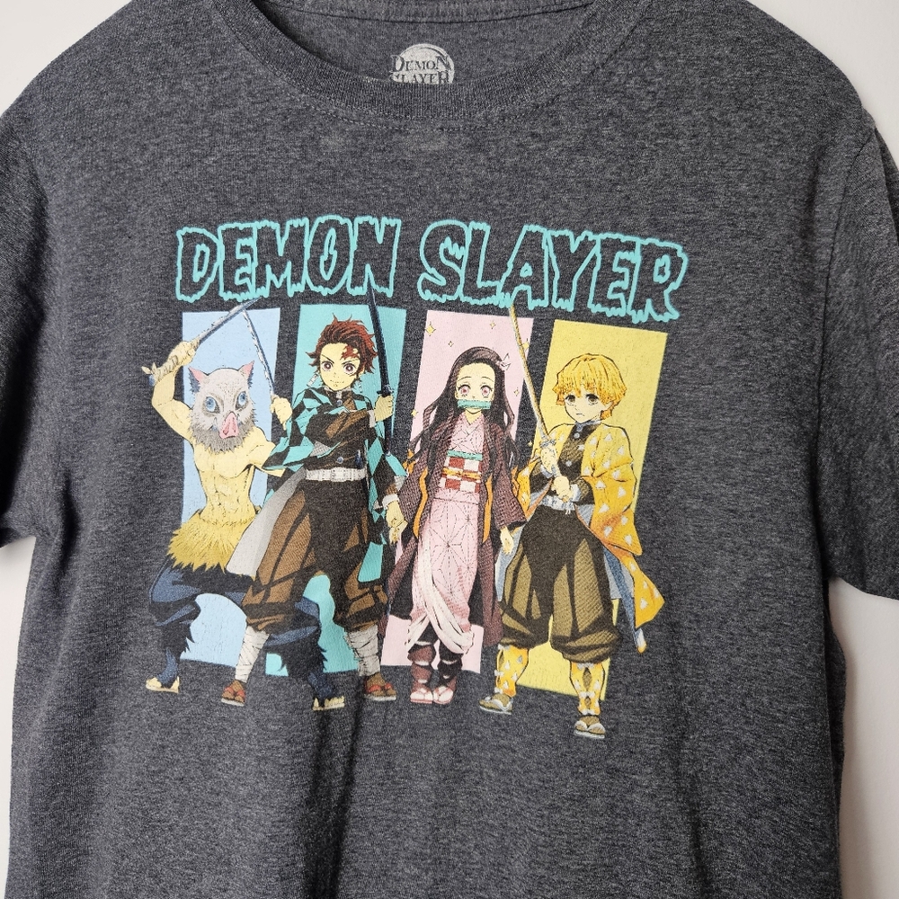 Demon Slayer Tee Size Small Anime Gray‎ - Picture 2 of 4